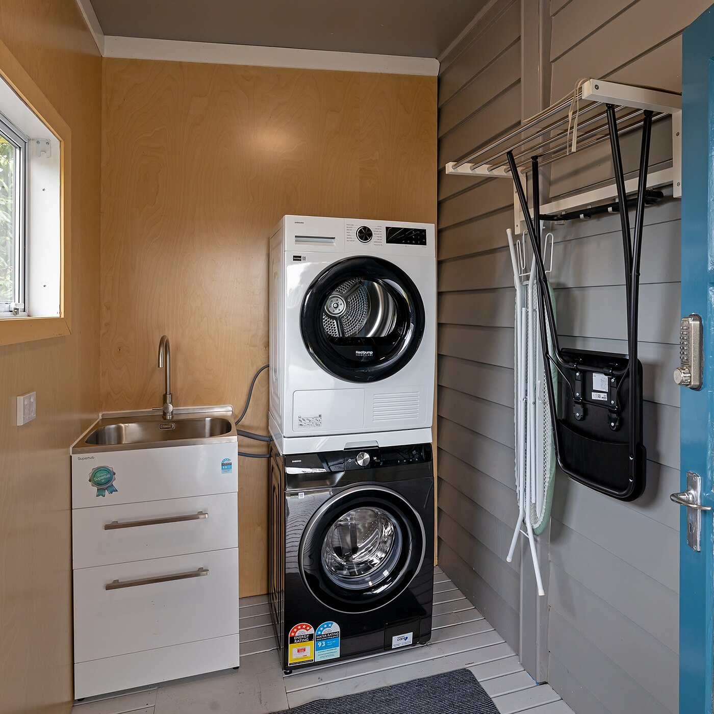 Separate laundry with washing machine, dryer and tub